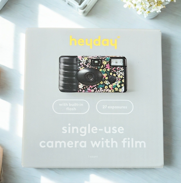 Heyday - Single-Use Camera With Film - Picture 1 of 5